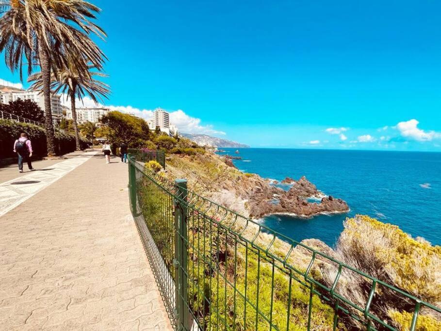 Seaview Apartment Walking To The Beach Фуншал Екстериор снимка